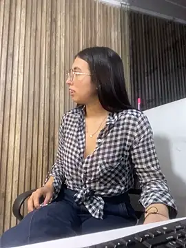 Valk submissive online show from March 8, 5:44 am