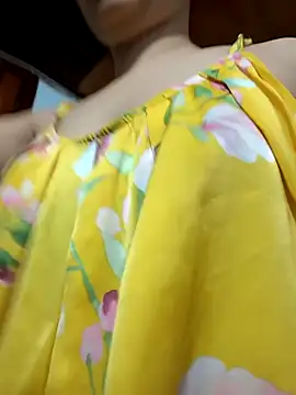 Snapshot of Okleotina9 chatting on November 27, 3:18 am Okleotina9 online show from November 27, 3:18 am