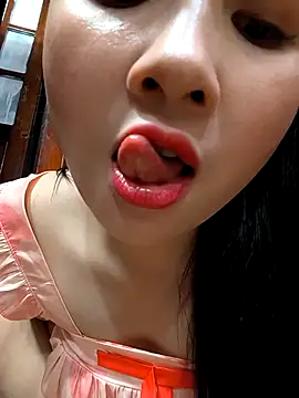 Okleotina9 online show from May 5, 4:21 pm