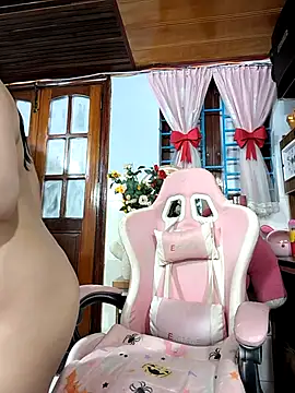 Snapshot of Okleotina9 chatting on November 14, 4:21 pm Okleotina9 online show from November 14, 4:21 pm