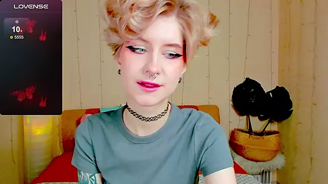 Snapshot of Angel_Julles chatting on November 14, 12:58 am Angel Julles online show from November 14, 12:58 am