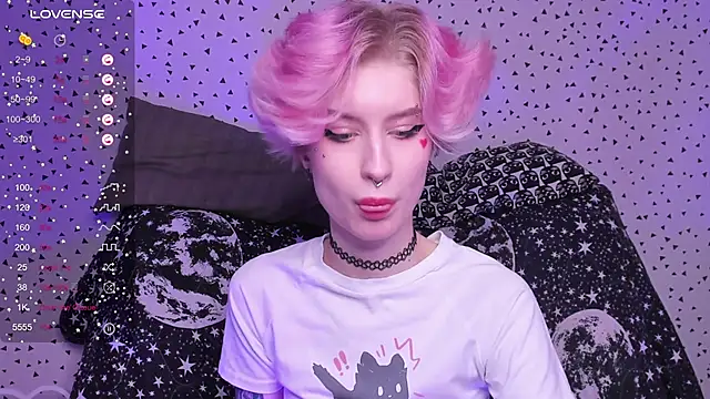 Angel Julles online show from April 19, 5:08 am