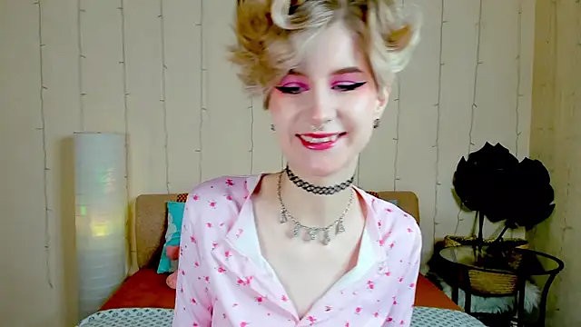 Snapshot of Angel_Julles chatting on November 1, 1:12 am Angel Julles online show from November 1, 1:12 am