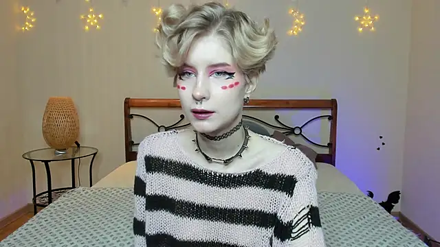 Snapshot of Angel_Julles chatting on October 31, 1:02 am Angel Julles online show from October 31, 1:02 am