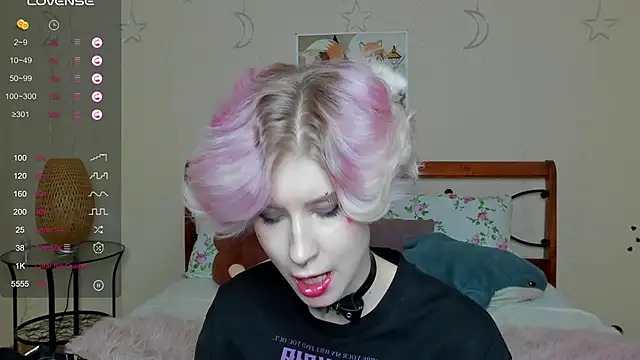 Snapshot of Angel_Julles chatting on May 3, 3:59 pm Angel Julles online show from May 3, 3:59 pm