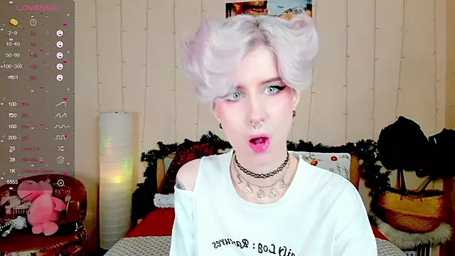 Angel Julles online show from December 21, 1:30 am