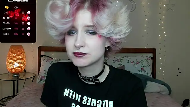 Angel Julles online show from July 18, 4:37 pm