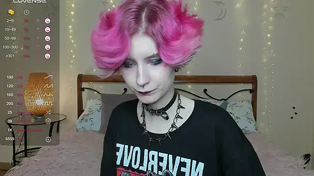 Snapshot of Angel_Julles chatting on May 30, 10:15 pm Angel Julles online show from May 30, 10:15 pm