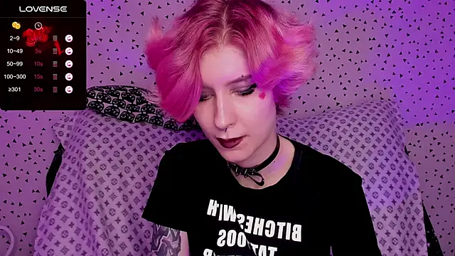 Angel Julles online show from July 10, 9:59 pm