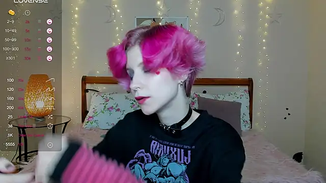 Snapshot of Angel_Julles chatting on May 10, 9:49 pm Angel Julles online show from May 10, 9:49 pm