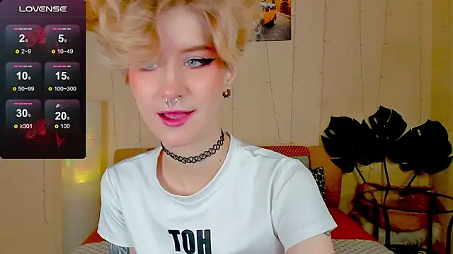 Snapshot of Angel_Julles chatting on November 8, 12:58 am Angel Julles online show from November 8, 12:58 am