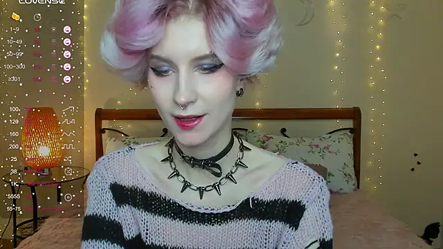Snapshot of Angel_Julles chatting on May 17, 3:34 pm Angel Julles online show from May 17, 3:34 pm
