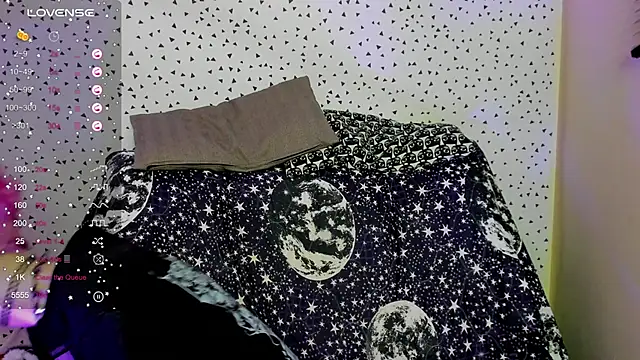 Angel Julles online show from February 13, 5:02 pm