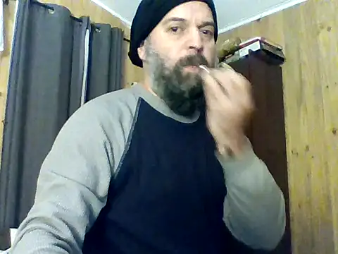 Snapshot of Tarsexxx chatting on June 27, 2:28 am Tarsexxx online show from June 27, 2:28 am