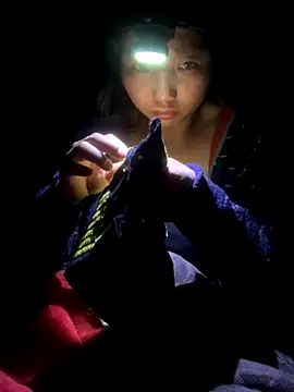 Snapshot of bi-bo123 chatting on November 21, 3:33 pm bi-bo123 online show from November 21, 3:33 pm