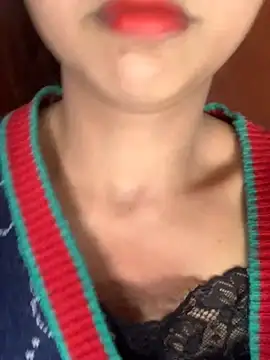 Snapshot of bi-bo123 chatting on November 29, 1:39 am bi-bo123 online show from November 29, 1:39 am