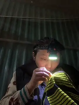 Snapshot of bi-bo123 chatting on November 16, 2:33 pm bi-bo123 online show from November 16, 2:33 pm