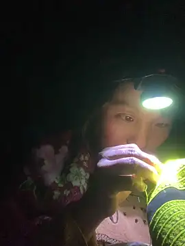 Snapshot of bi-bo123 chatting on November 28, 1:22 pm bi-bo123 online show from November 28, 1:22 pm