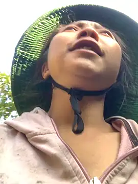 Snapshot of bi-bo123 chatting on November 25, 1:06 am bi-bo123 online show from November 25, 1:06 am