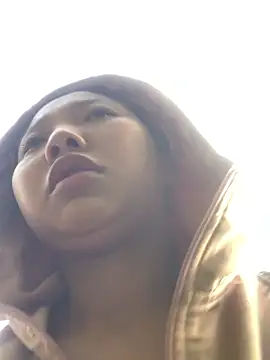 Snapshot of bi-bo123 chatting on December 3, 1:06 am bi-bo123 online show from December 3, 1:06 am