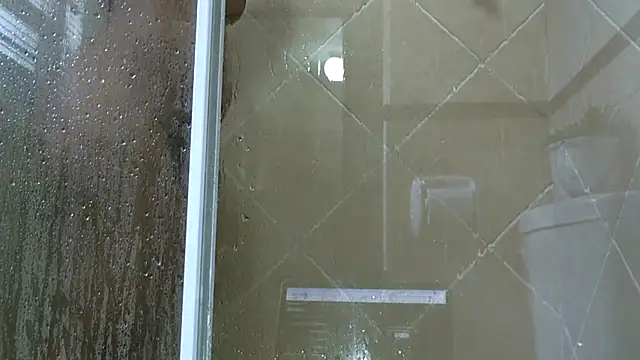 Snapshot of NewBeginnings8 chatting on November 14, 5:55 am NewBeginnings8 online show from November 14, 5:55 am