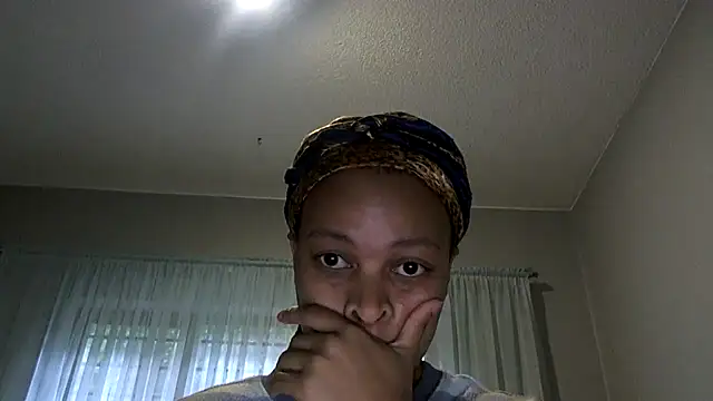Snapshot of NewBeginnings8 chatting on April 30, 5:03 am NewBeginnings8 online show from April 30, 5:03 am