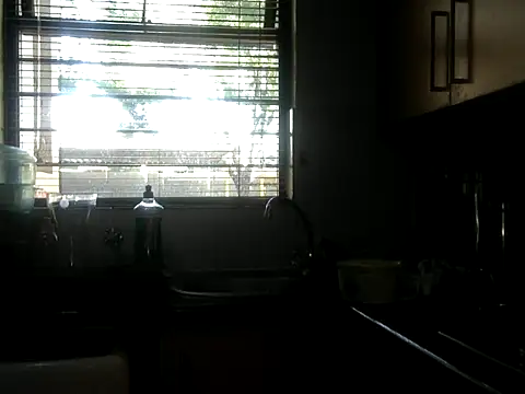 Snapshot of NewBeginnings8 chatting on November 9, 6:06 am NewBeginnings8 online show from November 9, 6:06 am