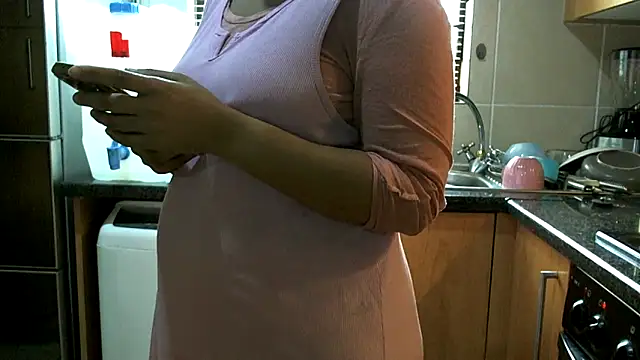 NewBeginnings8 online show from April 15, 9:15 am