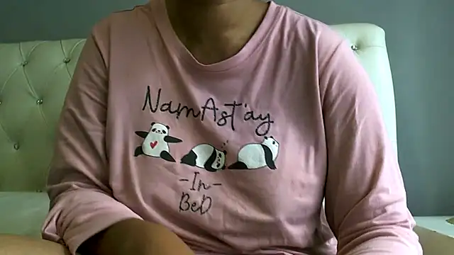 NewBeginnings8 online show from April 14, 9:25 am