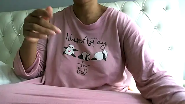 NewBeginnings8 online show from March 27, 8:48 am