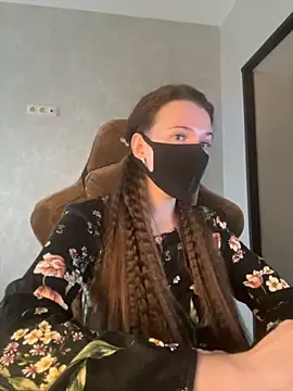 ZlatoslavaLo online show from November 11, 5:46 am