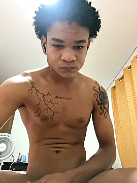 Snapshot of its_hexxnry chatting on October 30, 9:29 am its hexxnry online show from October 30, 9:29 am