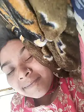 Cute Arushi online show from December 17, 9:25 am