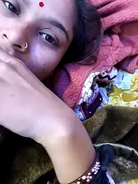 Cute Arushi online show from November 28, 8:31 pm