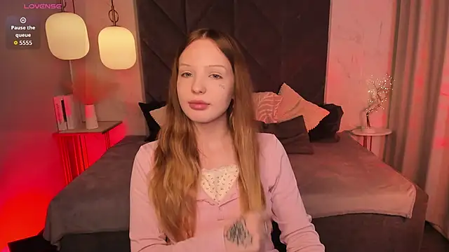 Iris Fresh online show from February 28, 9:03 pm