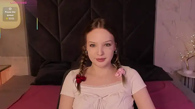 Iris Fresh online show from November 28, 8:53 pm