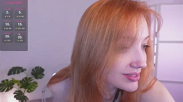 Helena Amour online show from November 4, 6:17 am