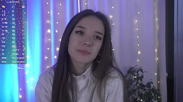 Snapshot of tinyanie chatting on January 12, 6:31 am tinyanie online show from January 12, 6:31 am