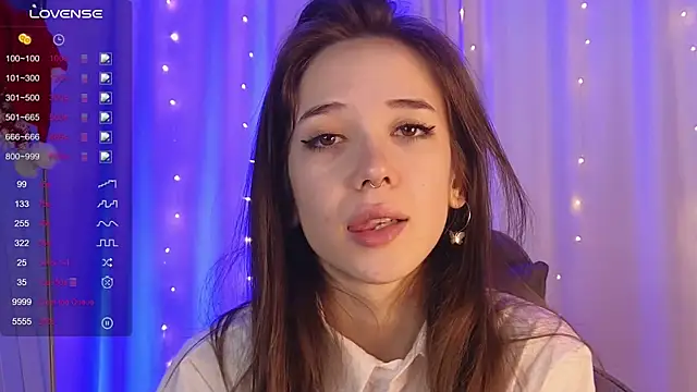 Snapshot of tinyanie chatting on January 9, 6:09 am tinyanie online show from January 9, 6:09 am