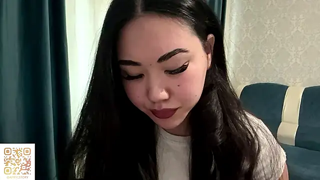 Snapshot of APRYLSUN chatting on November 15, 11:03 am APRYLSUN online show from November 15, 11:03 am