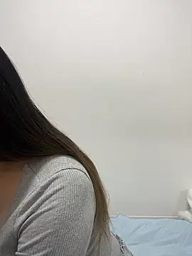 Snapshot of emiri_da_nyan chatting on May 23, 10:14 am emiri da nyan online show from May 23, 10:14 am