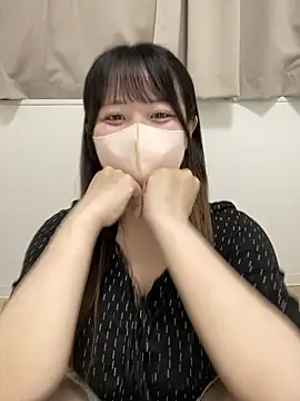 Snapshot of emiri_da_nyan chatting on April 20, 12:19 pm emiri da nyan online show from April 20, 12:19 pm