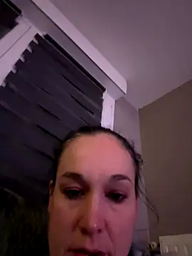 Snapshot of Girlysensuelle chatting on October 30, 6:27 pm Girlysensuelle online show from October 30, 6:27 pm