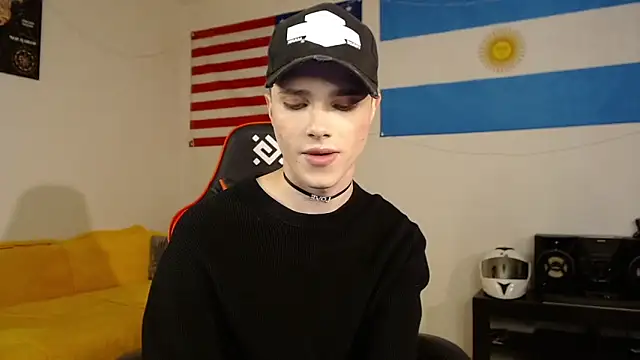 danny noir online show from November 4, 11:58 am