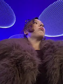 LilluKatten online show from March 5, 1:19 pm