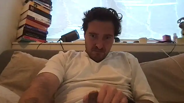 Snapshot of dutchpieter95 chatting on May 21, 5:43 pm dutchpieter95 online show from May 21, 5:43 pm