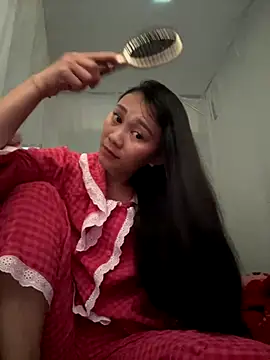 Snapshot of Amino-Suca chatting on November 13, 7:45 am Amino-Suca online show from November 13, 7:45 am