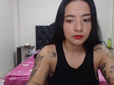 Girlbigtits online show from November 13, 10:30 am