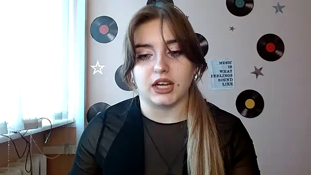 Dance  Queen online show from November 4, 10:41 am