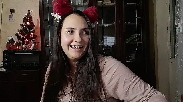 Snapshot of VoulezVous_Angel chatting on January 7, 7:41 pm VoulezVous Angel online show from January 7, 7:41 pm